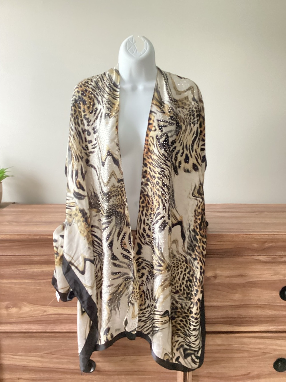 Y2l Jessica McClintock Cheetah Animal Print Silver Studded Shawl Wrap Cover Up